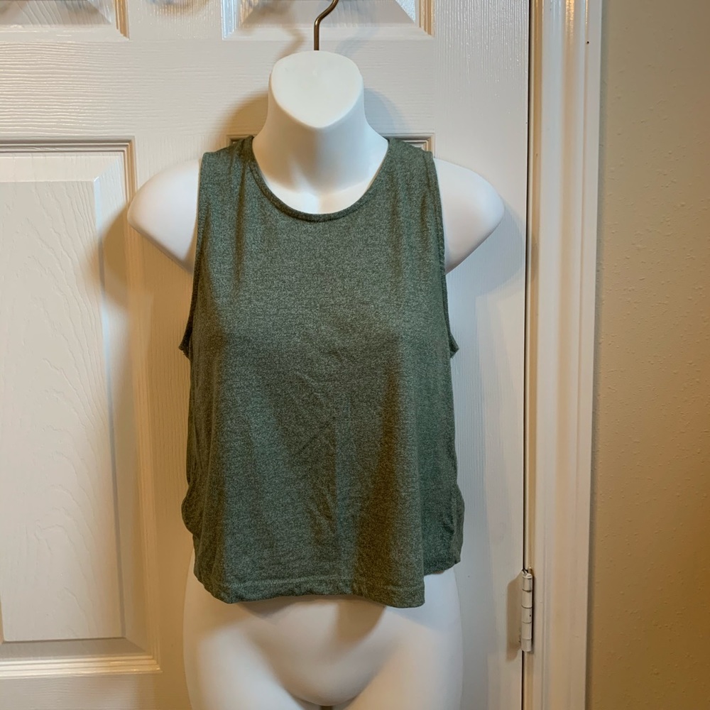 Army green tank top❤️